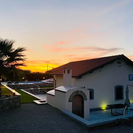 Relaxing - Private Pool & Walk By Flale's Villa *